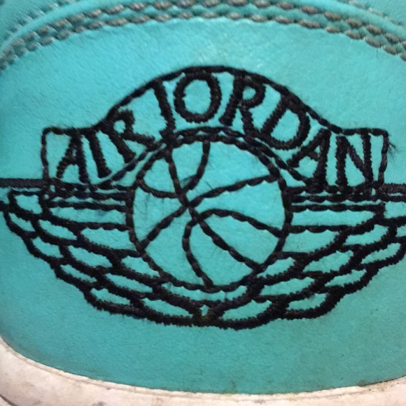 Nike Jordan.  retro 1 low Tiffany blue - Picture 2 of 2